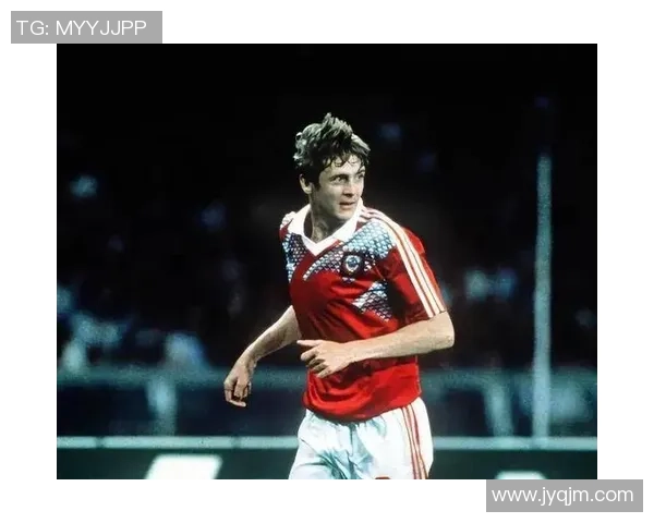 穿上3号球衣的足球传奇人物盘点及其辉煌成就